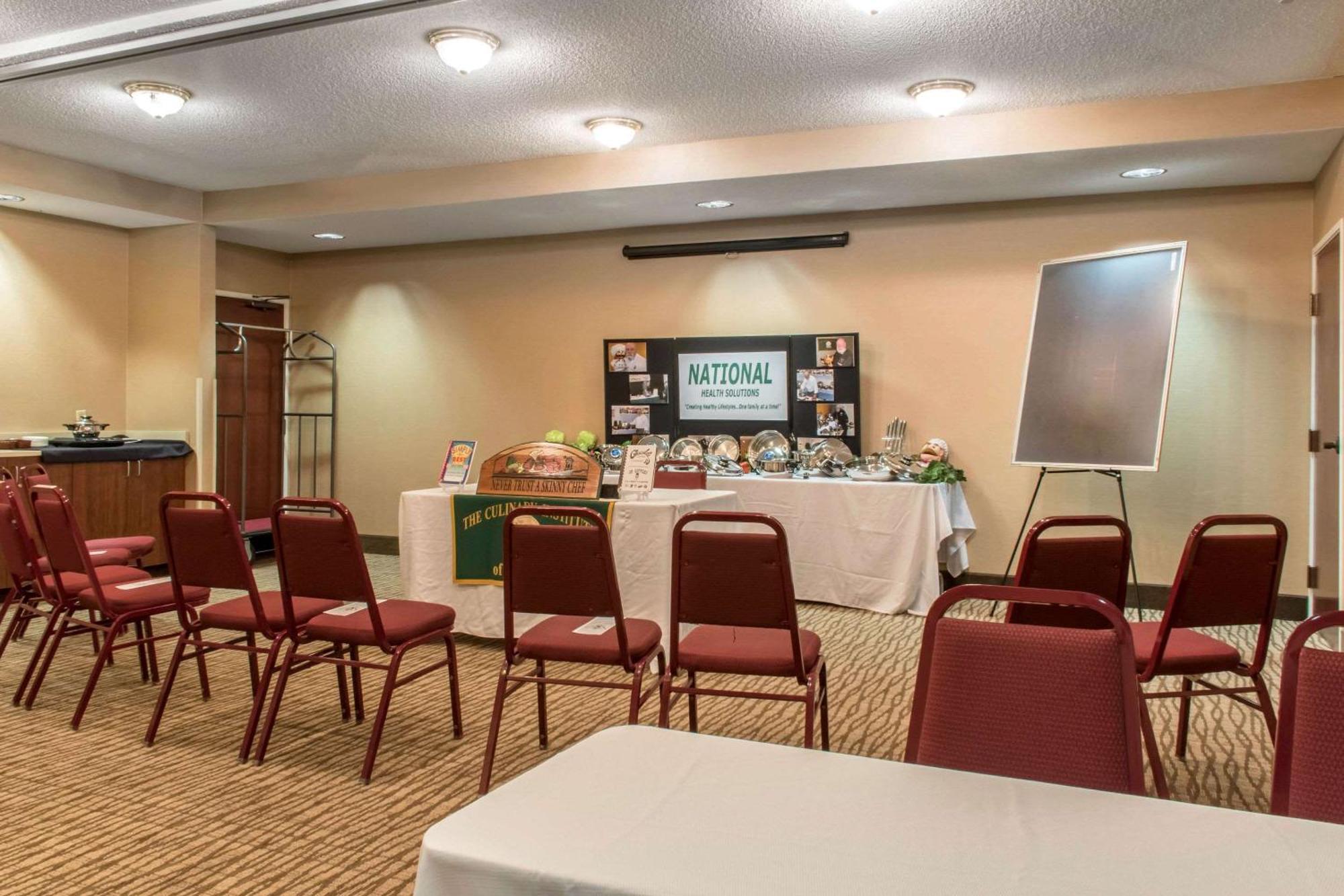 Comfort Suites Scranton Near Montage Mountain Екстериор снимка