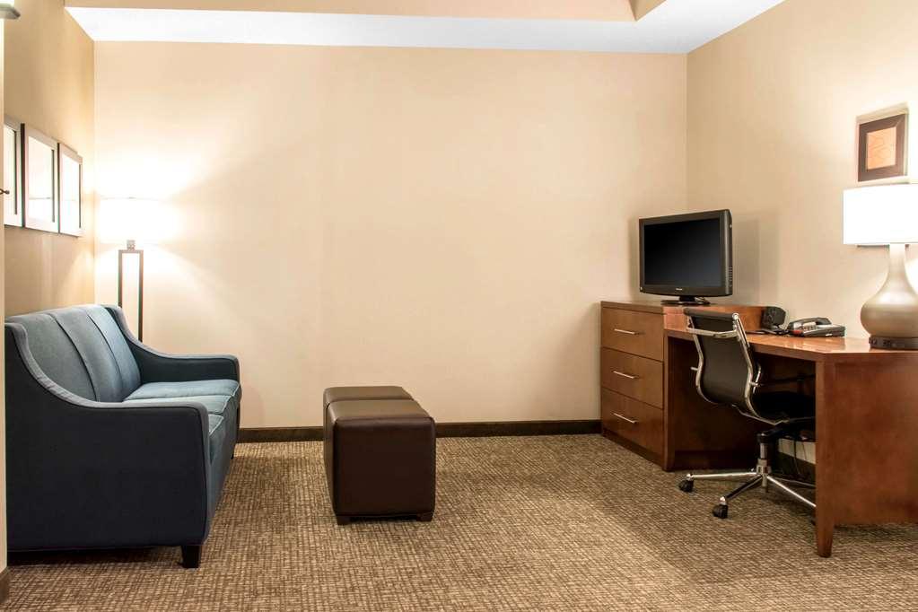 Comfort Suites Scranton Near Montage Mountain Стая снимка