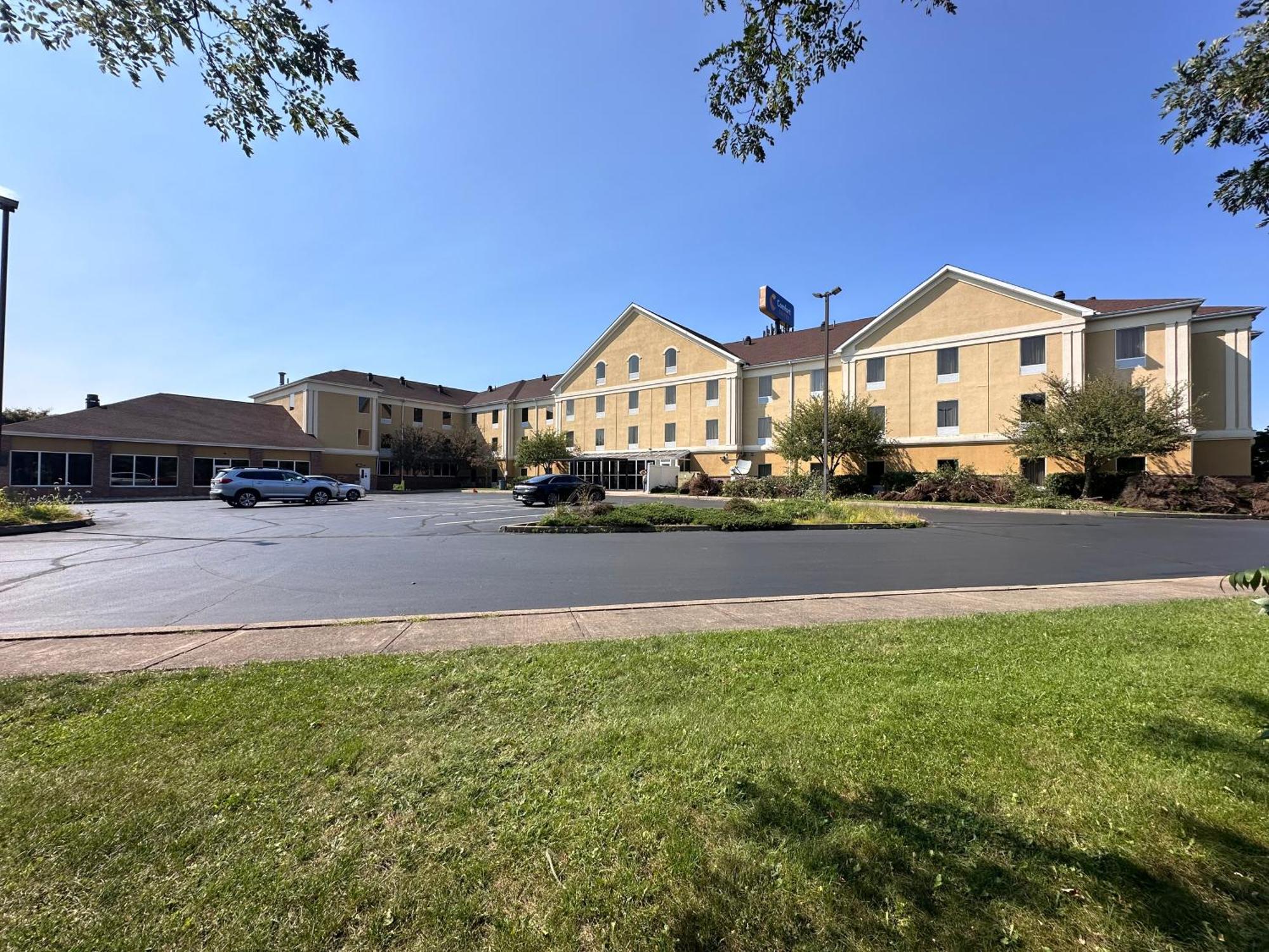 Comfort Suites Scranton Near Montage Mountain Екстериор снимка